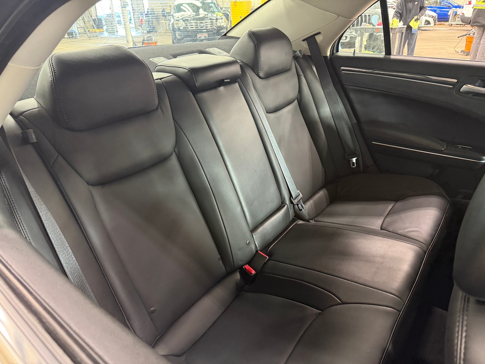 Thumbnail: 2017 Chrysler 300 - 5