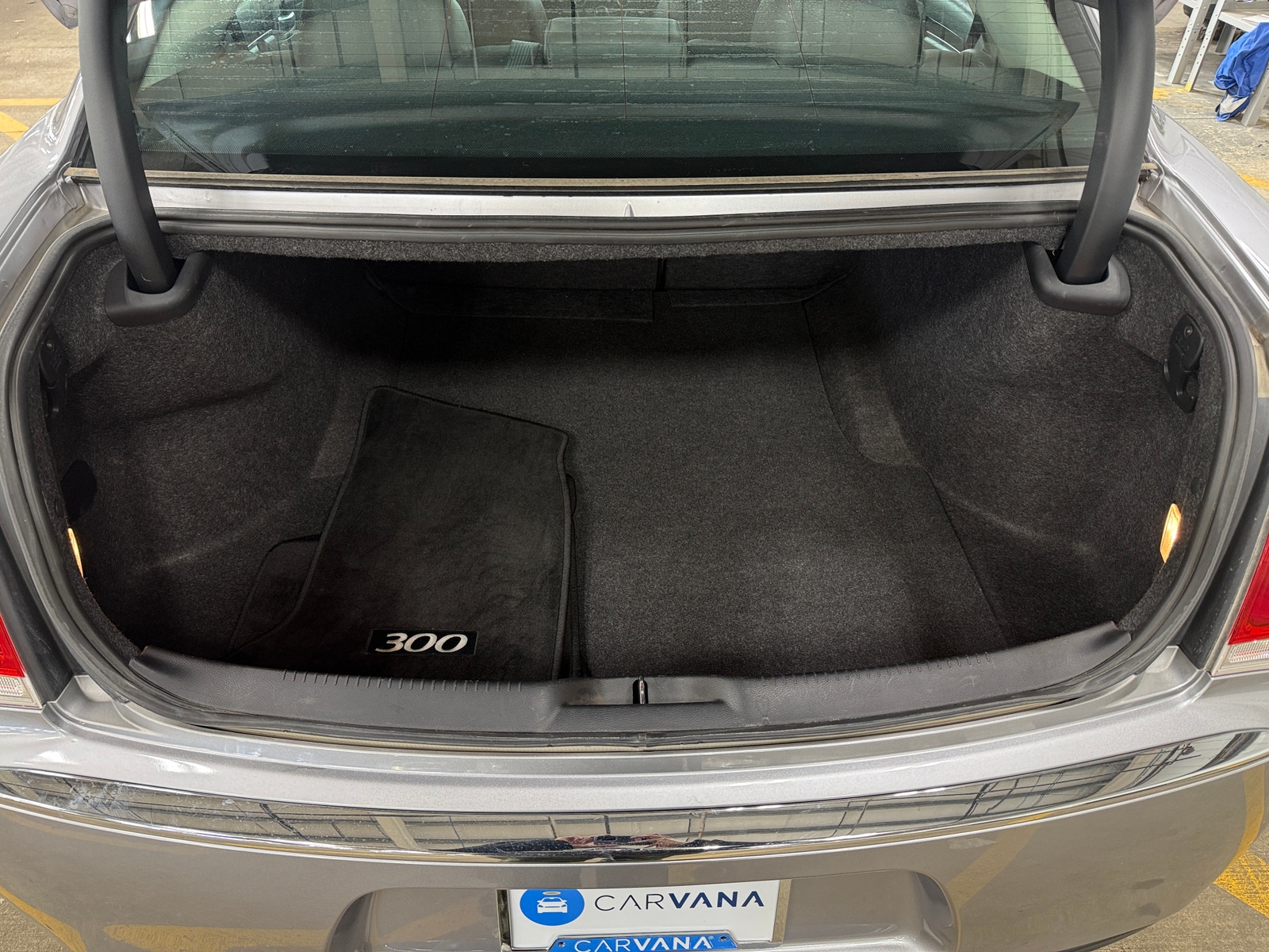 Thumbnail: 2017 Chrysler 300 - 6