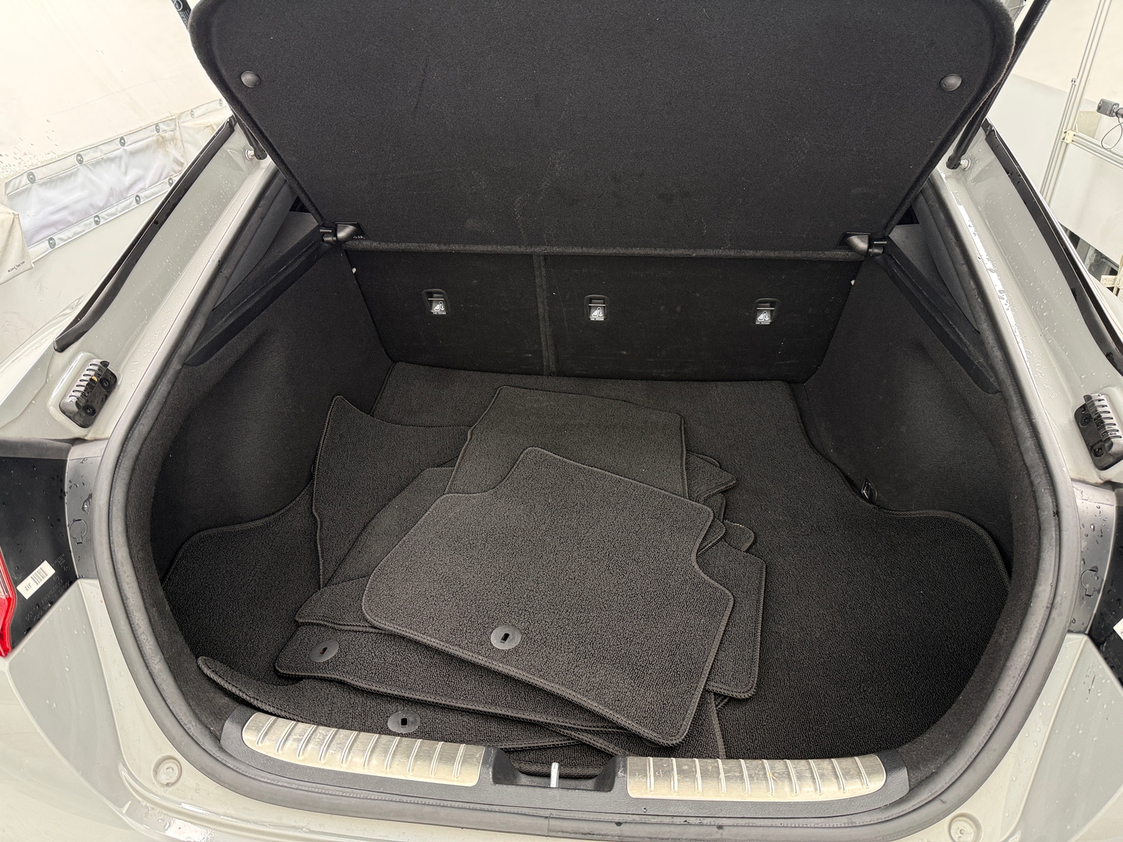 Thumbnail: 2019 Kia Stinger - 6