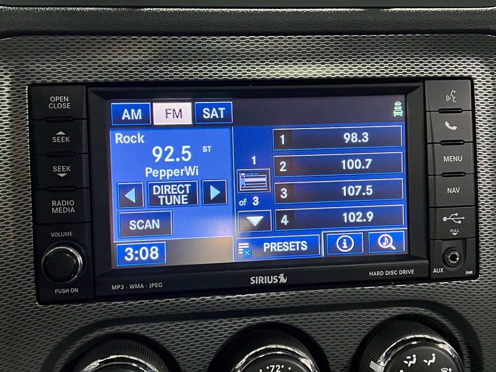 Thumbnail: 2014 Dodge Challenger - 2