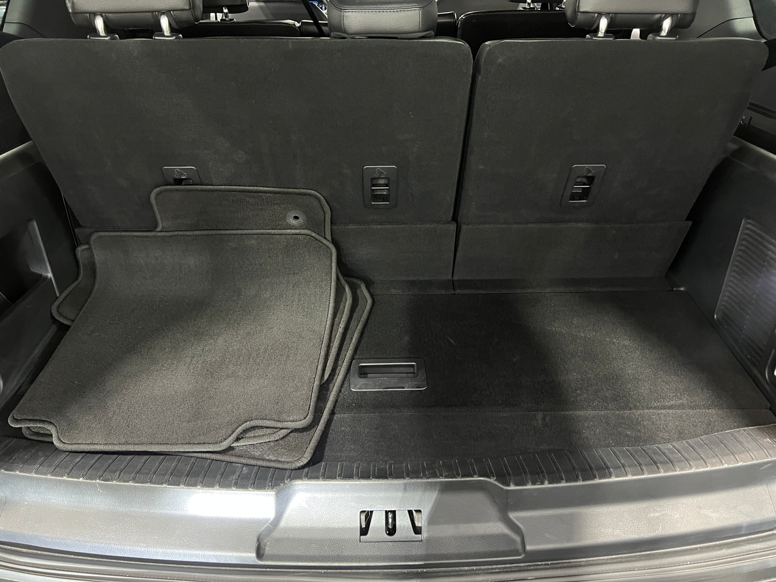 Thumbnail: 2021 Ford Expedition - 6