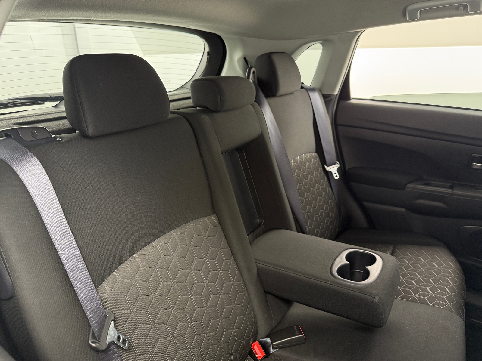 Thumbnail: 2024 Mitsubishi Outlander Sport - 6