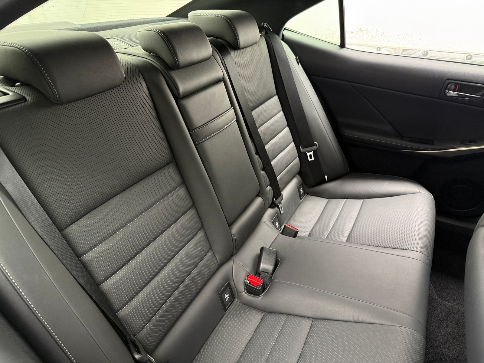 Thumbnail: 2015 Lexus IS - 5