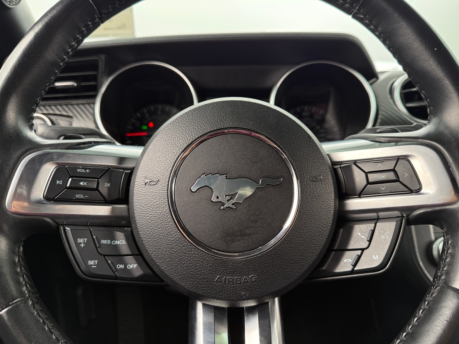 Thumbnail: 2018 Ford Mustang - 4