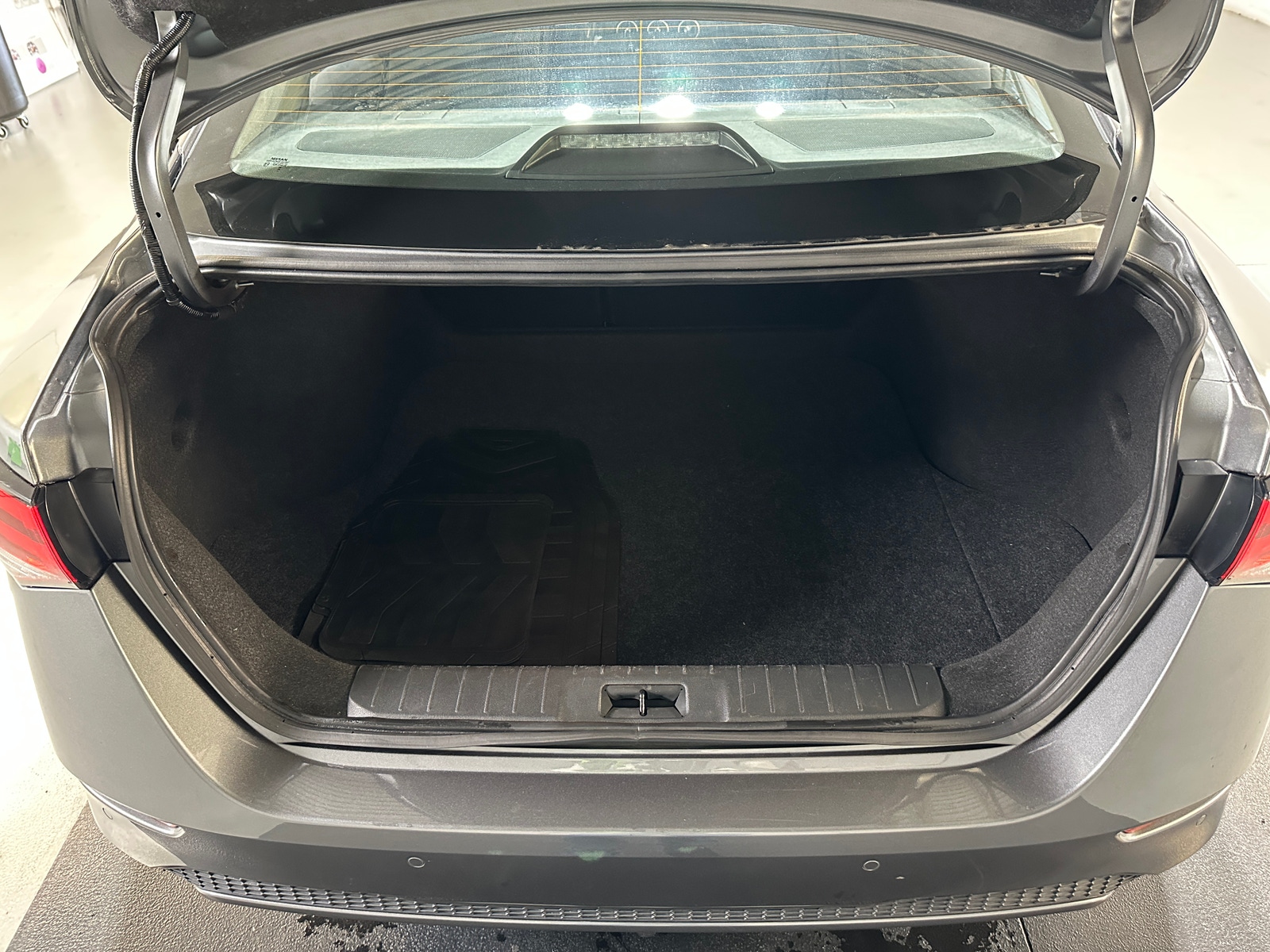 Thumbnail: 2024 Nissan Sentra - 7