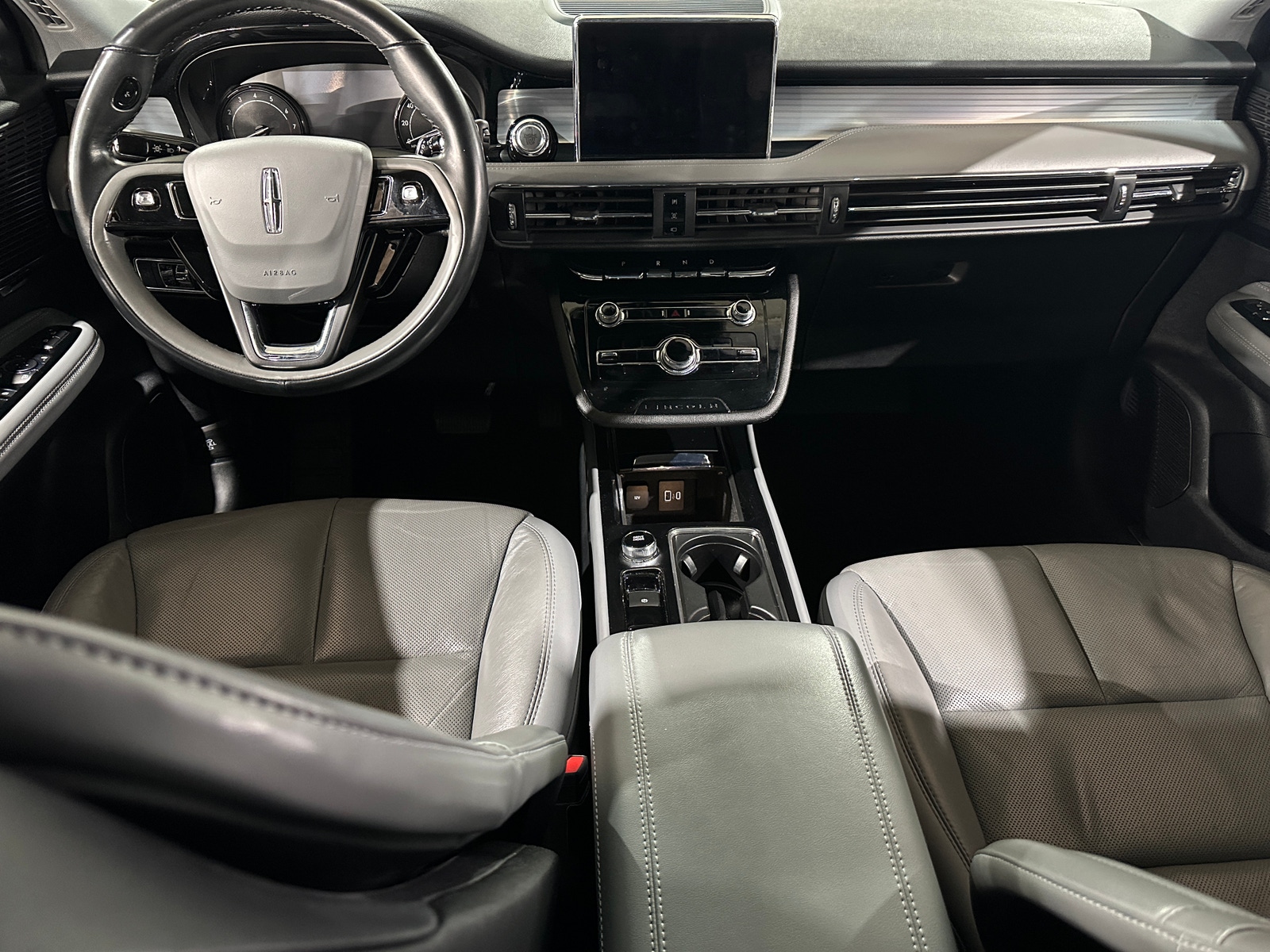 Thumbnail: 2020 Lincoln Corsair - 2