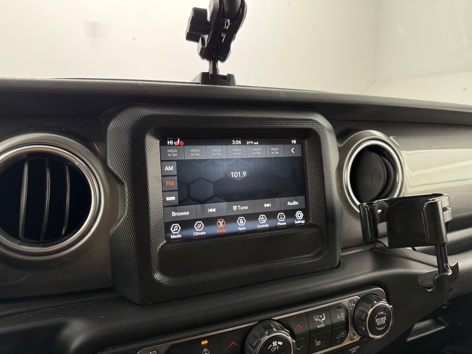 Thumbnail: 2021 Jeep Wrangler - 3