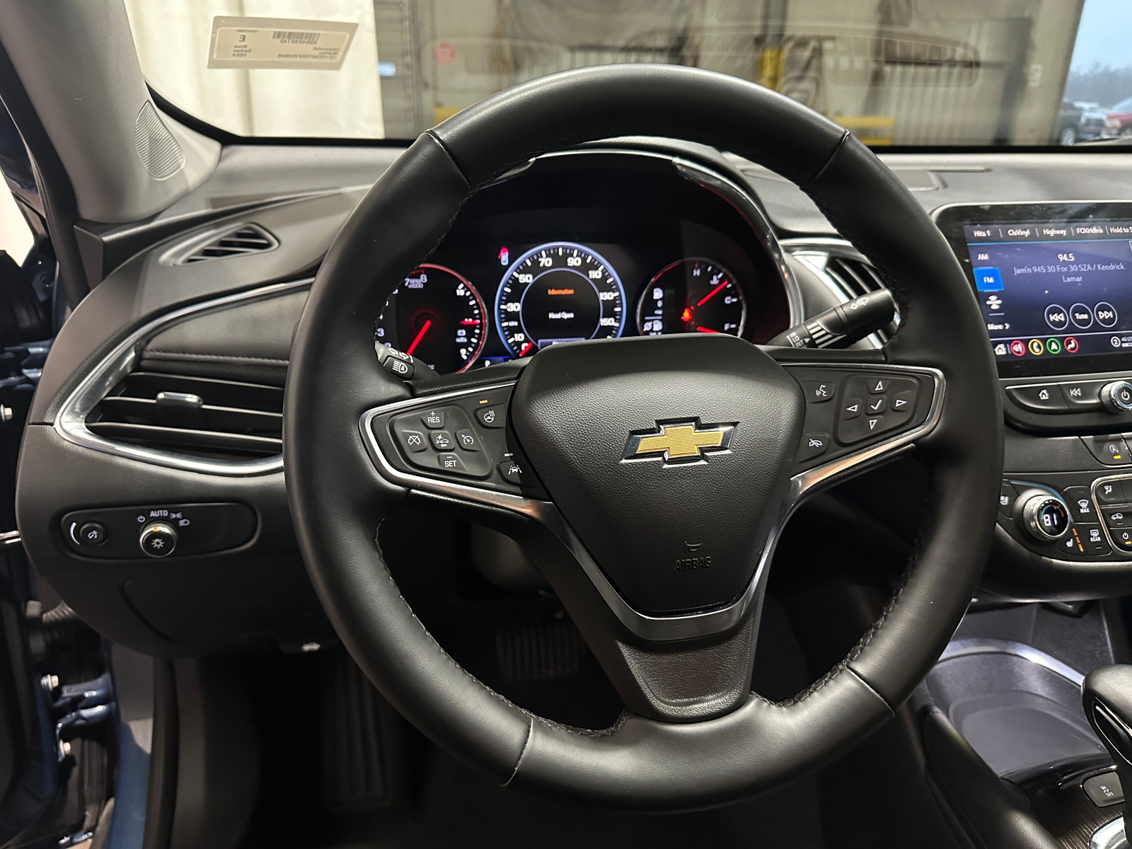 Thumbnail: 2024 Chevrolet Malibu - 4