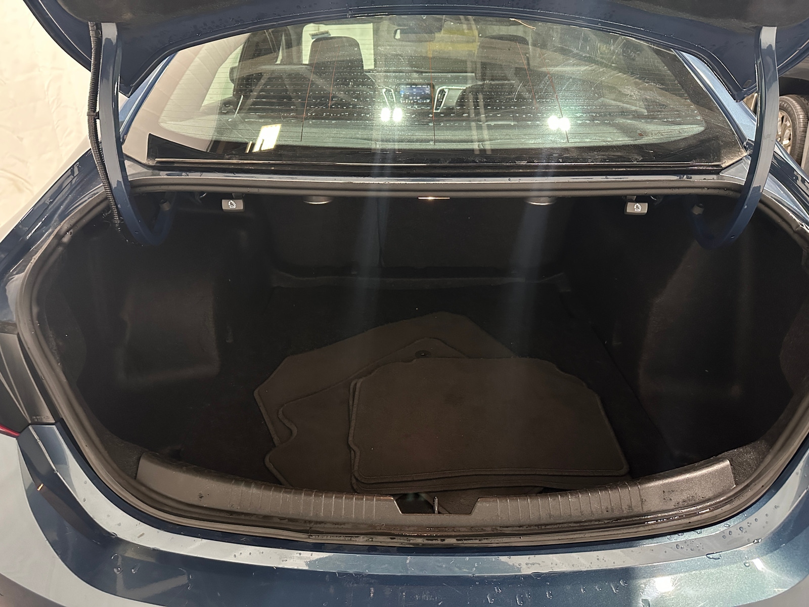 Thumbnail: 2024 Chevrolet Malibu - 6