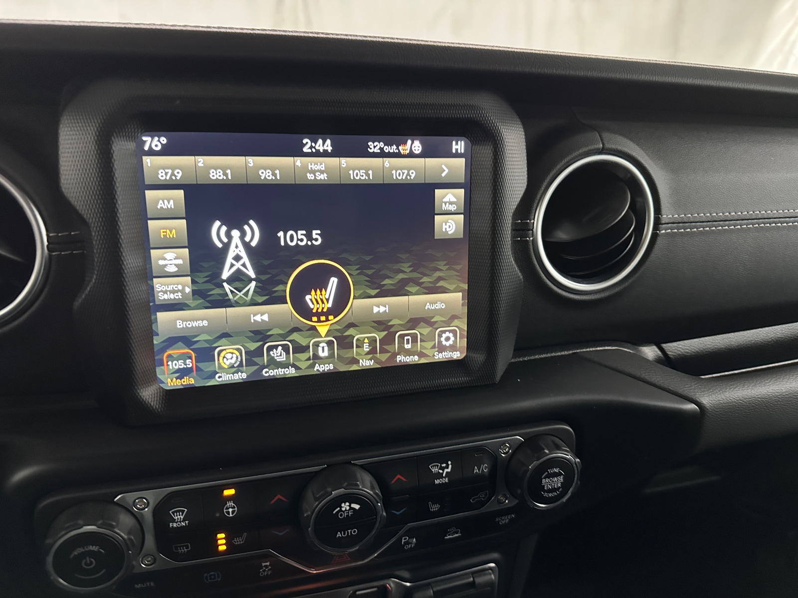 Thumbnail: 2023 Jeep Wrangler - 3