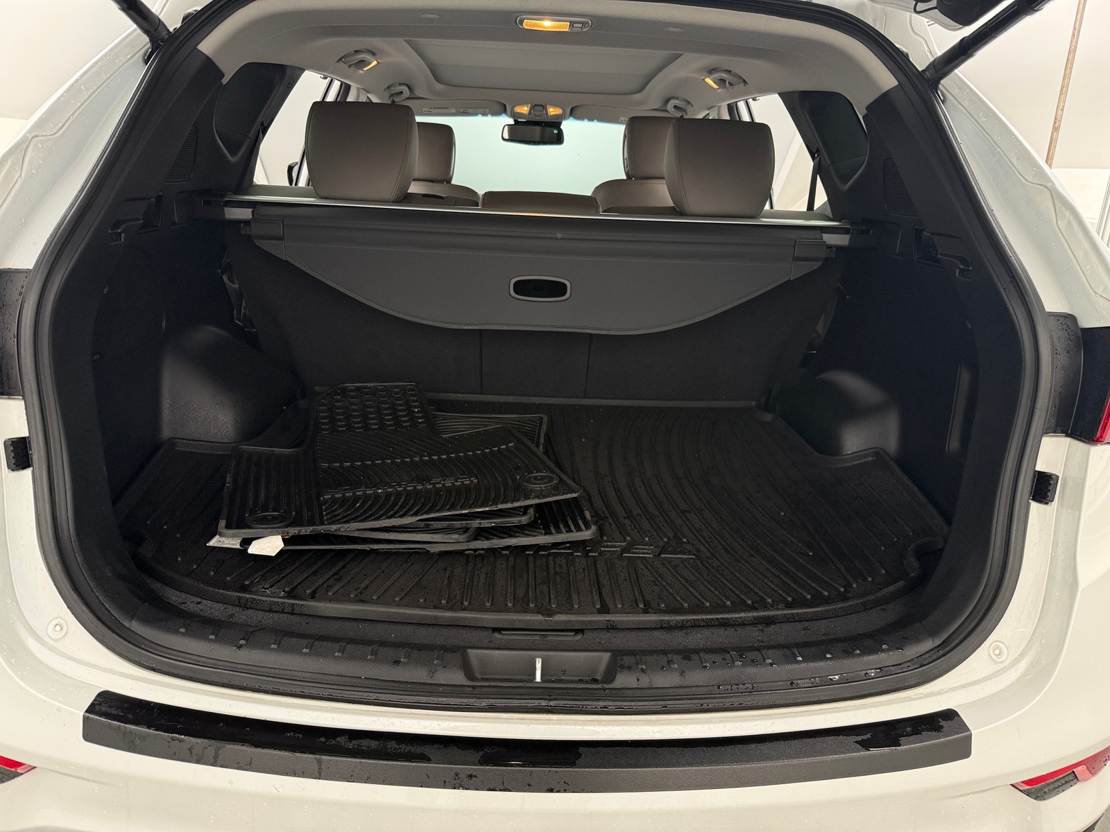 Thumbnail: 2017 Hyundai Santa Fe - 6