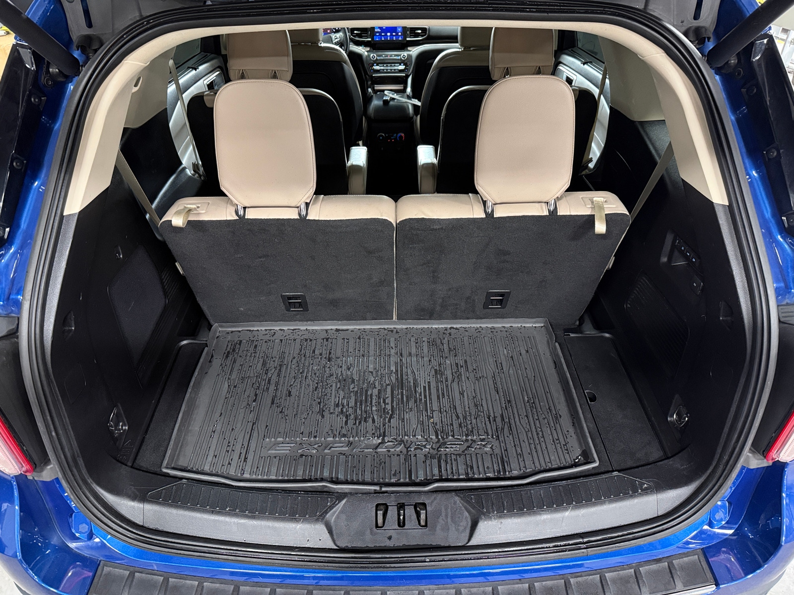 Thumbnail: 2020 Ford Explorer - 6