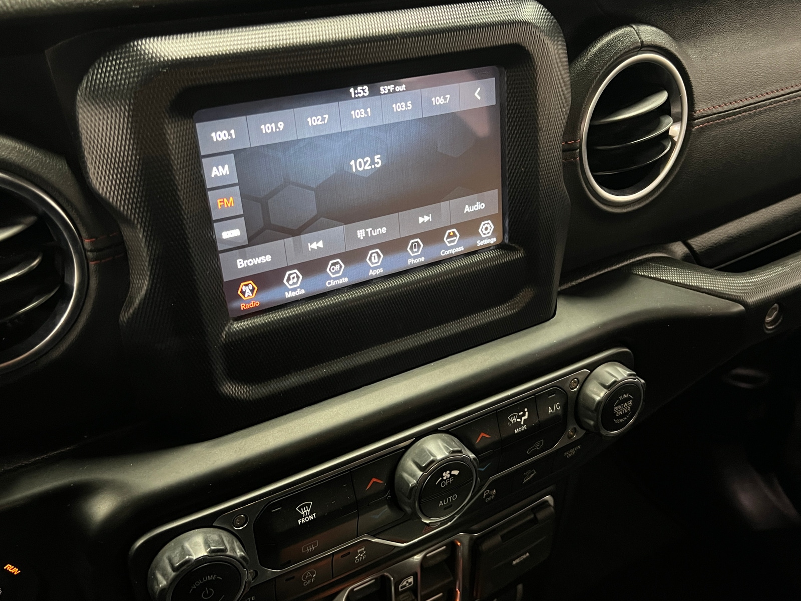 Thumbnail: 2020 Jeep Wrangler - 3