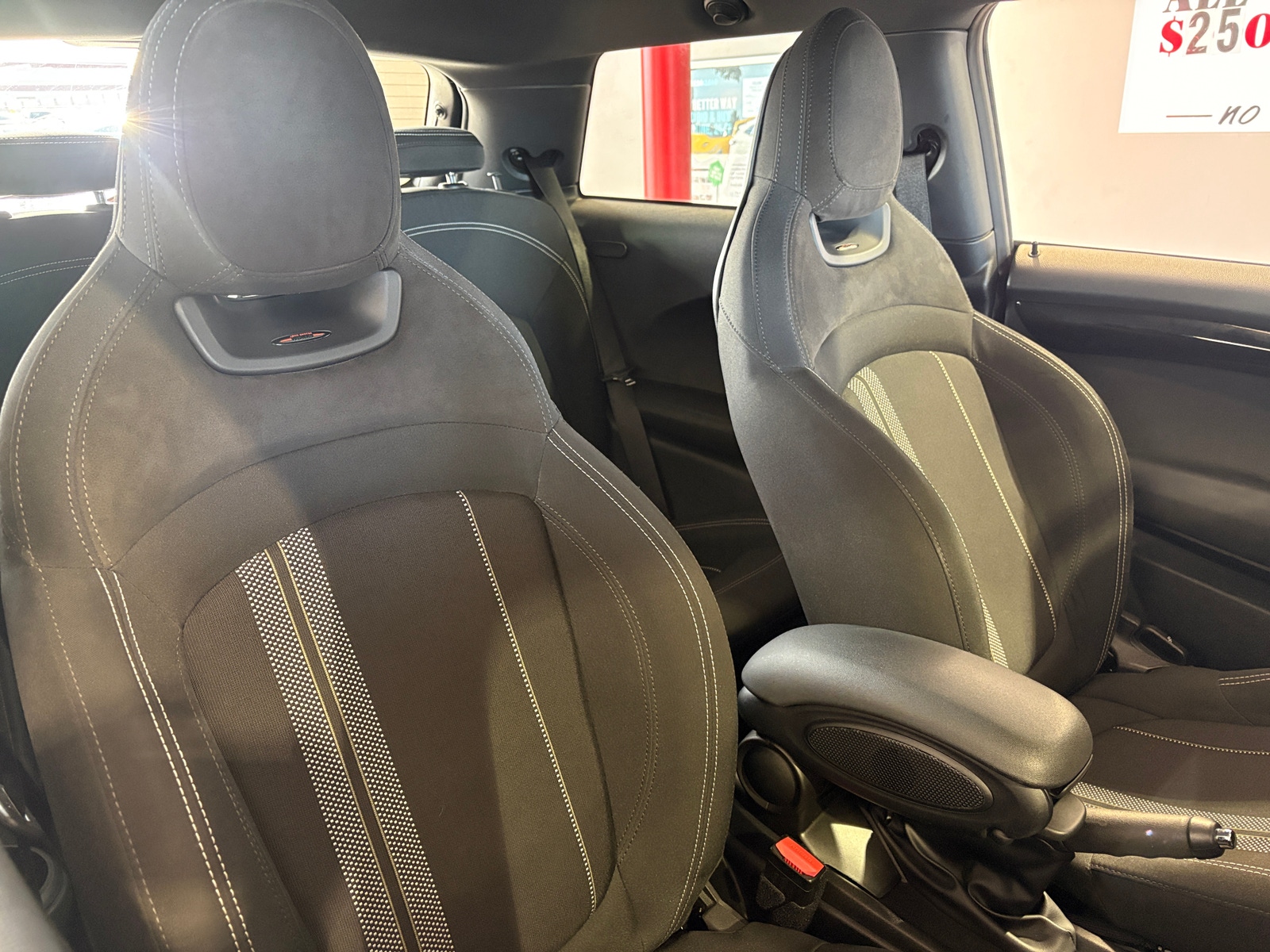 Thumbnail: 2021 MINI Cooper Hardtop - 2