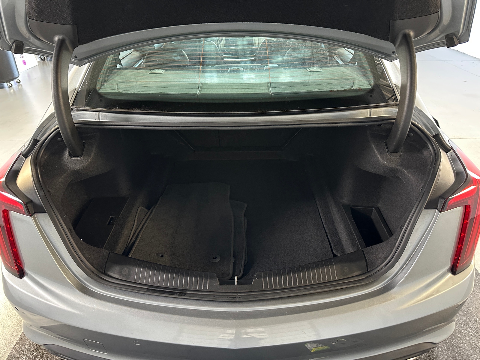 Thumbnail: 2023 Cadillac CT5 - 6