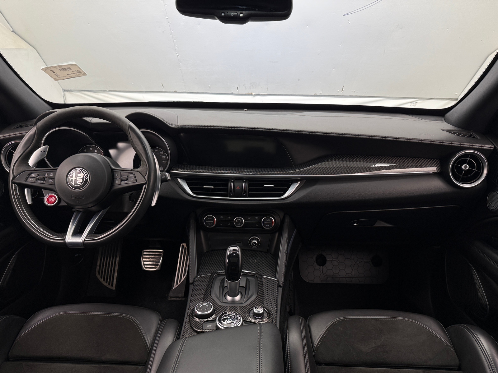 Thumbnail: 2019 Alfa Romeo Stelvio - 2