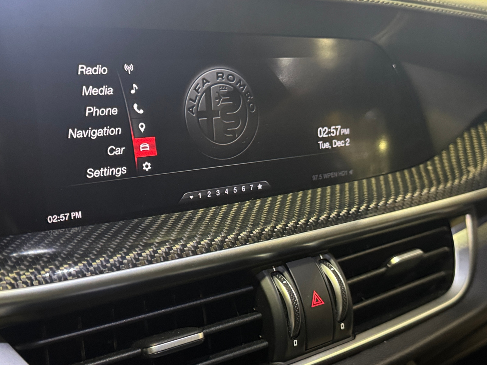 Thumbnail: 2019 Alfa Romeo Stelvio - 3