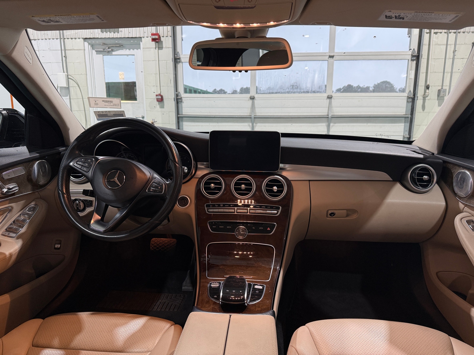 Thumbnail: 2016 Mercedes-Benz C-Class - 2