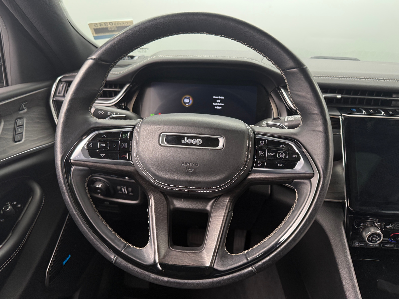 Thumbnail: 2022 Jeep Grand Cherokee - 4