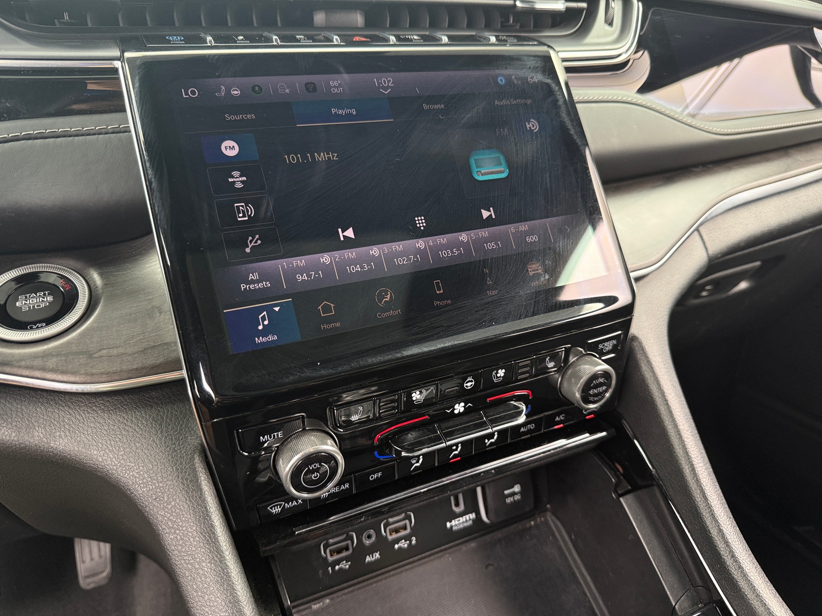 Thumbnail: 2022 Jeep Grand Cherokee - 3