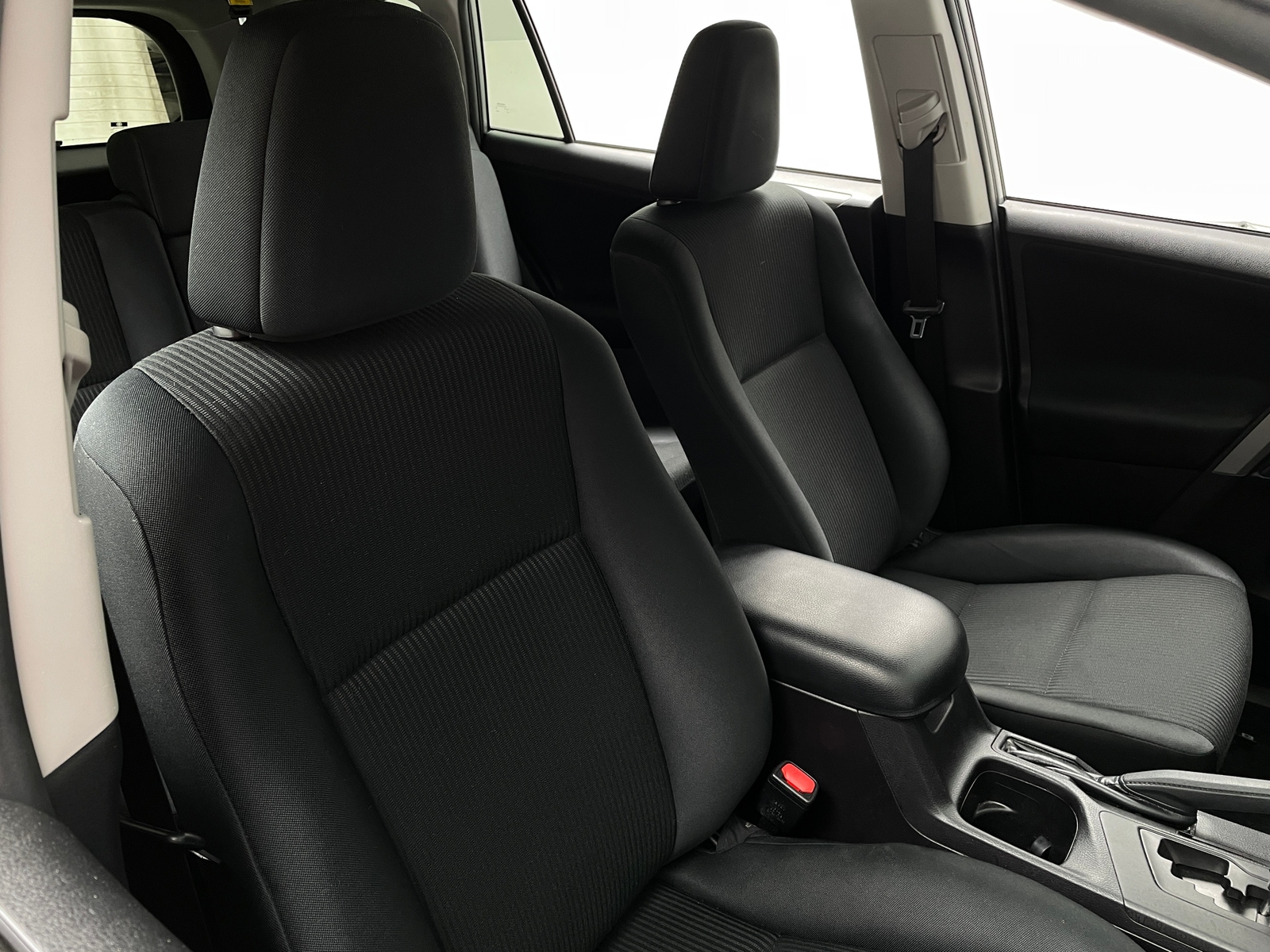 Thumbnail: 2017 Toyota RAV4 - 2