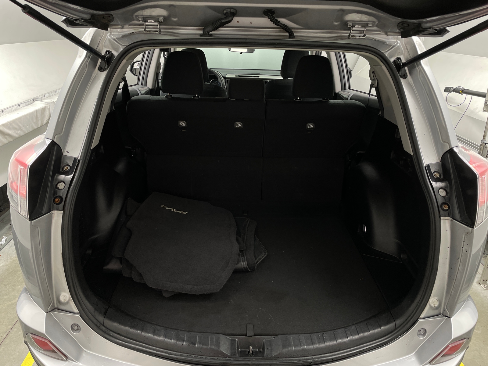 Thumbnail: 2017 Toyota RAV4 - 7