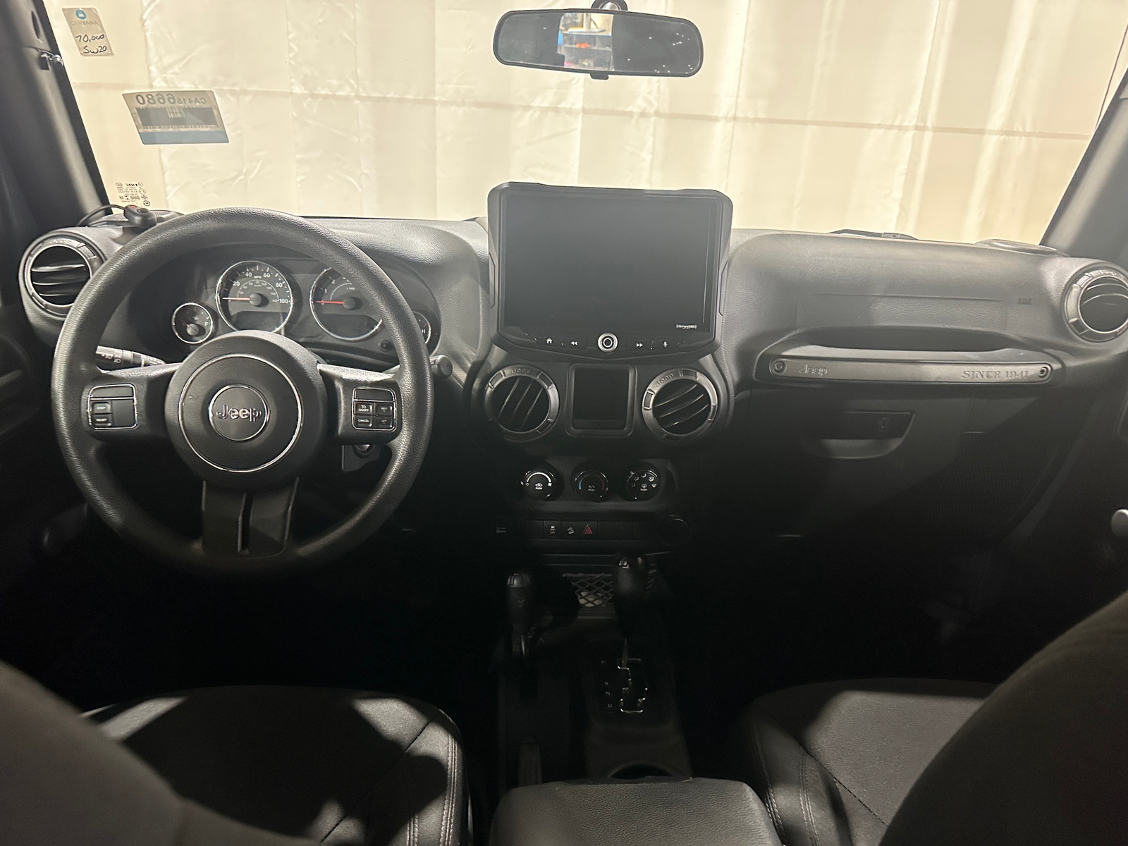 Thumbnail: 2017 Jeep Wrangler - 3