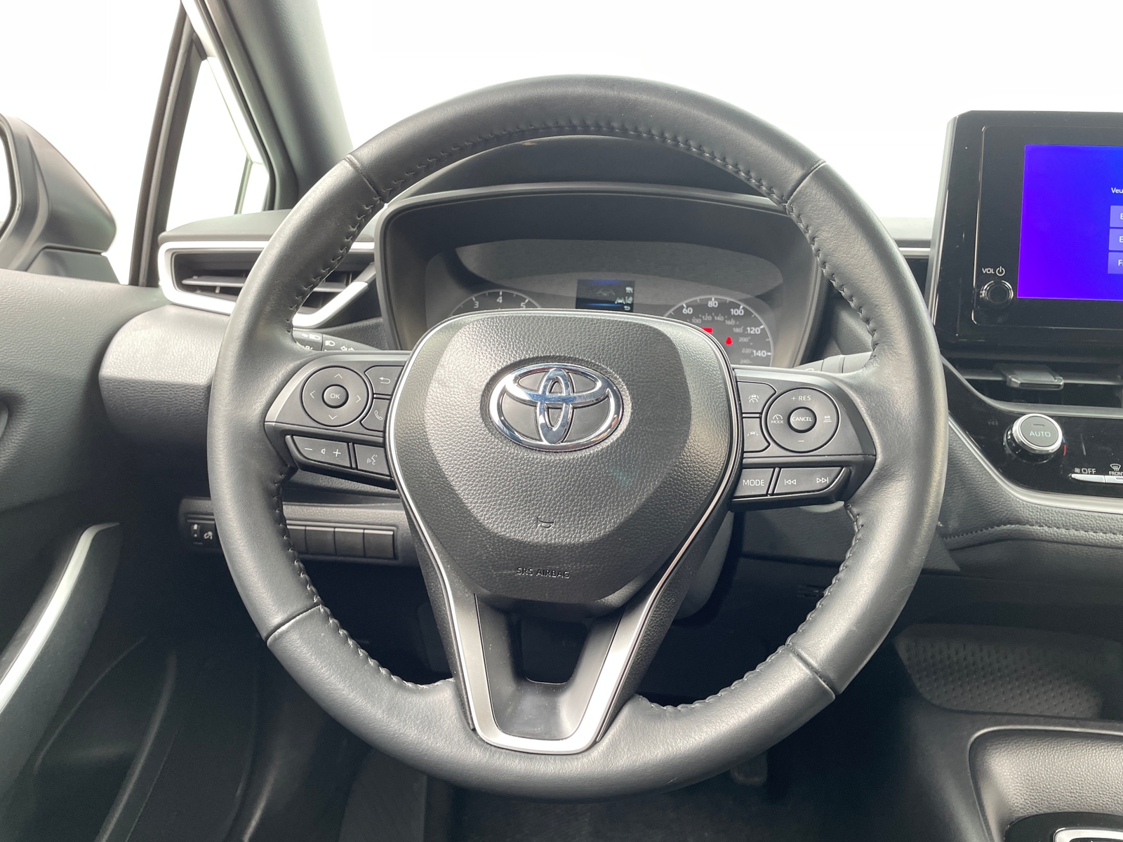 Thumbnail: 2025 Toyota Corolla - 5