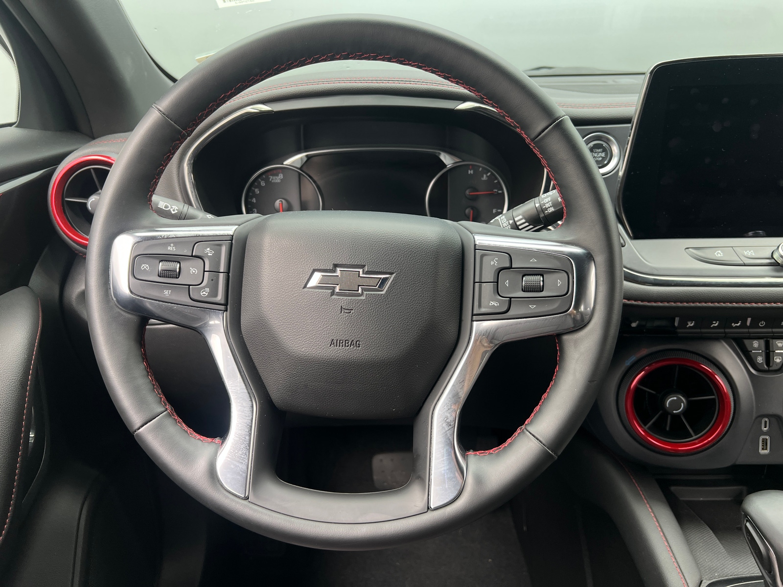 Thumbnail: 2025 Chevrolet Blazer - 4