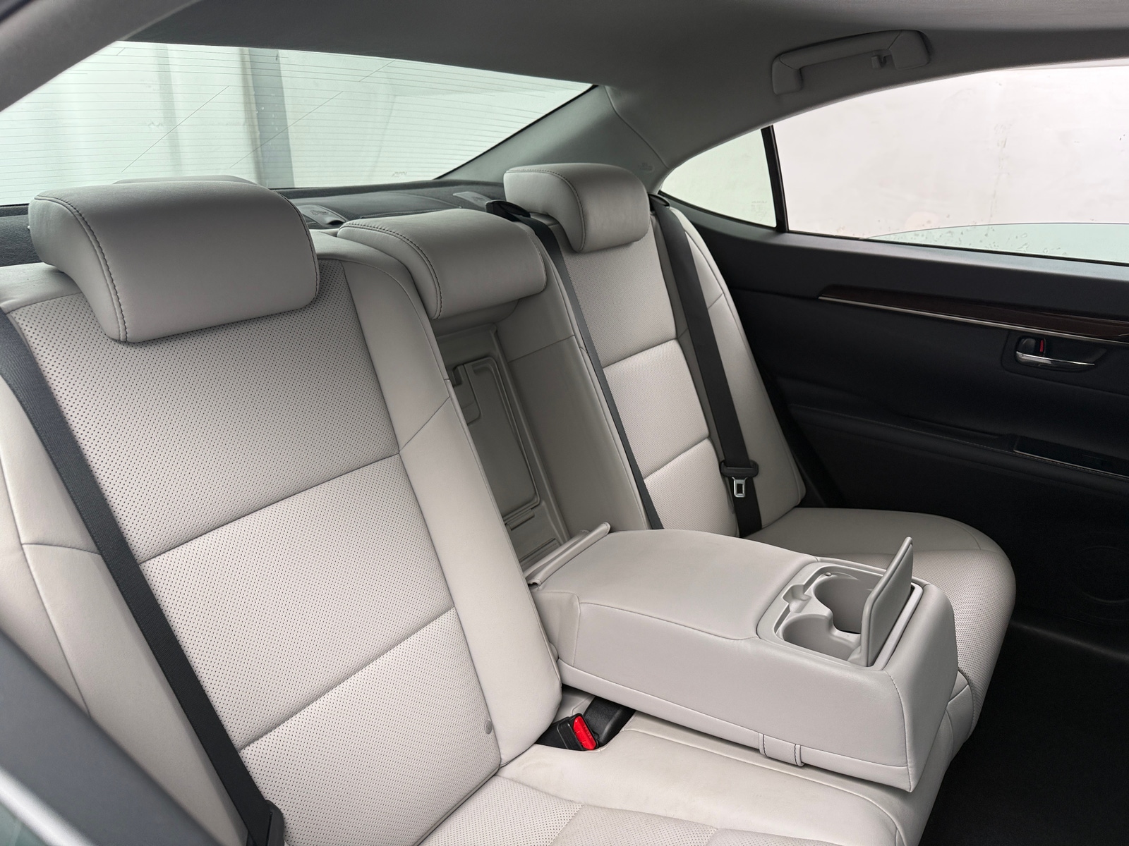 Thumbnail: 2016 Lexus ES - 5