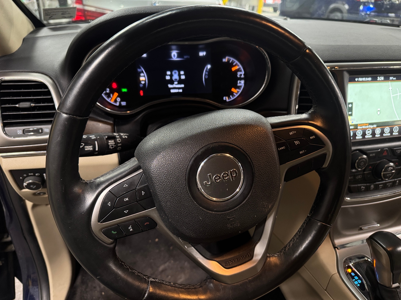 Thumbnail: 2018 Jeep Grand Cherokee - 4