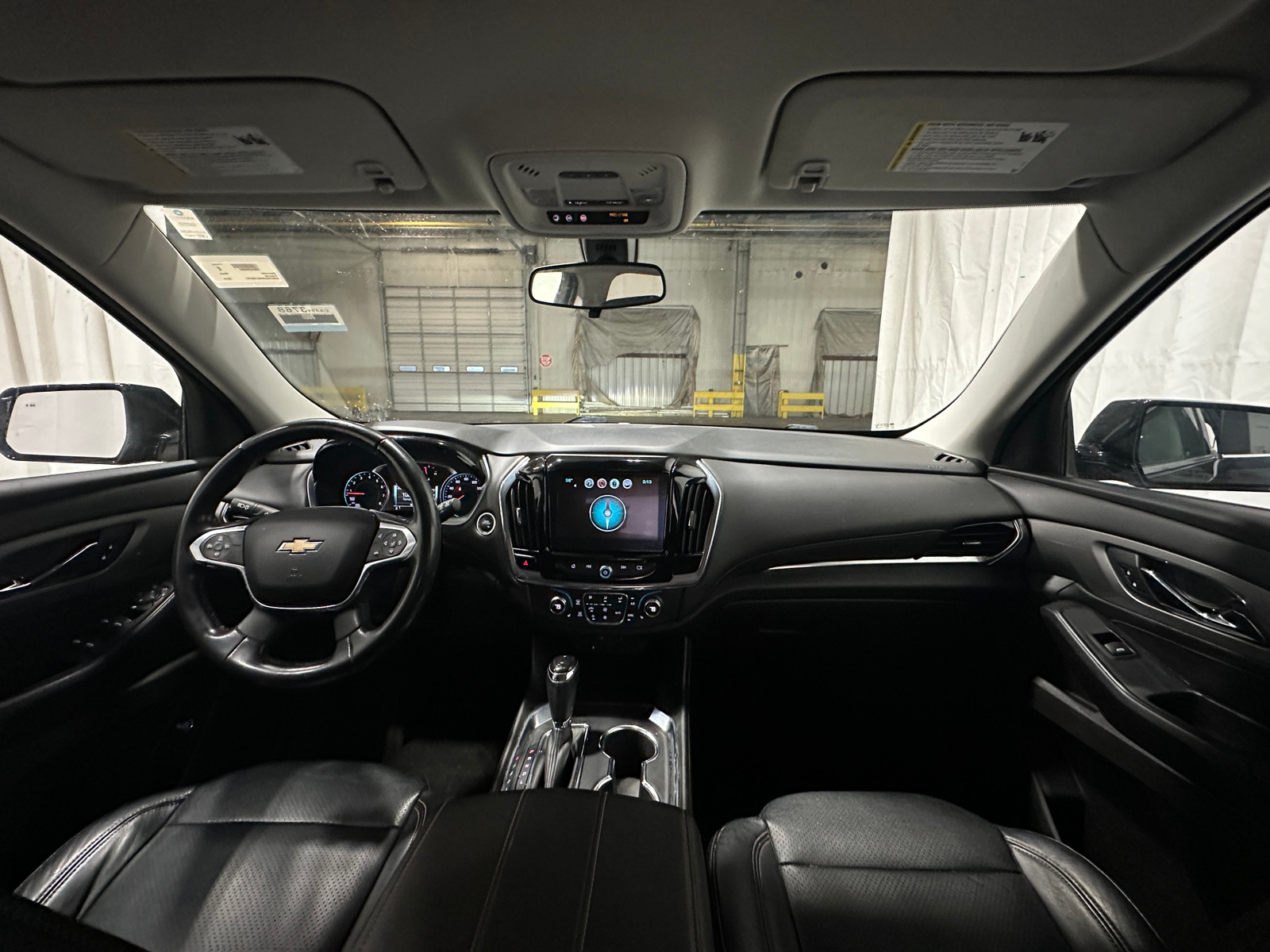 Thumbnail: 2019 Chevrolet Traverse - 3