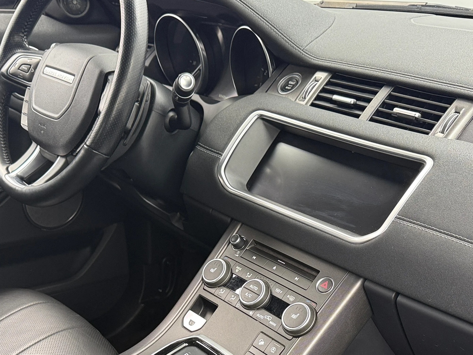 Thumbnail: 2018 Land Rover Range Rover Evoque - 2