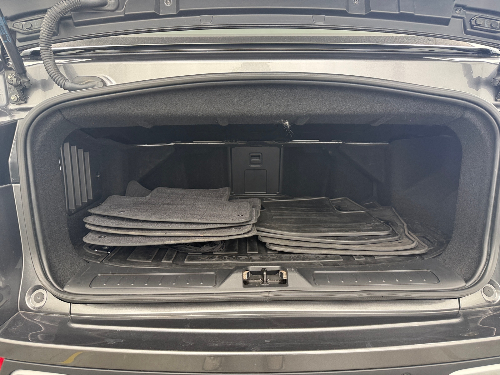 Thumbnail: 2018 Land Rover Range Rover Evoque - 6