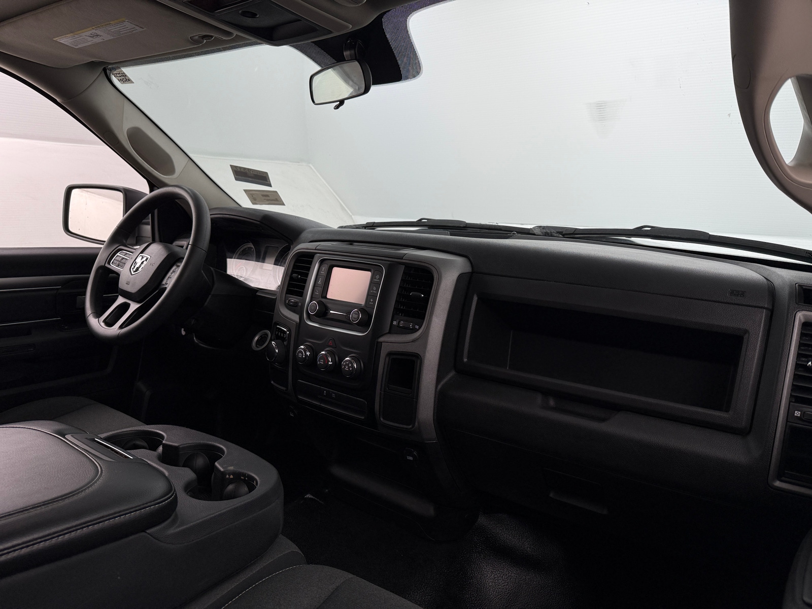 Thumbnail: 2022 RAM 1500 Classic - 3