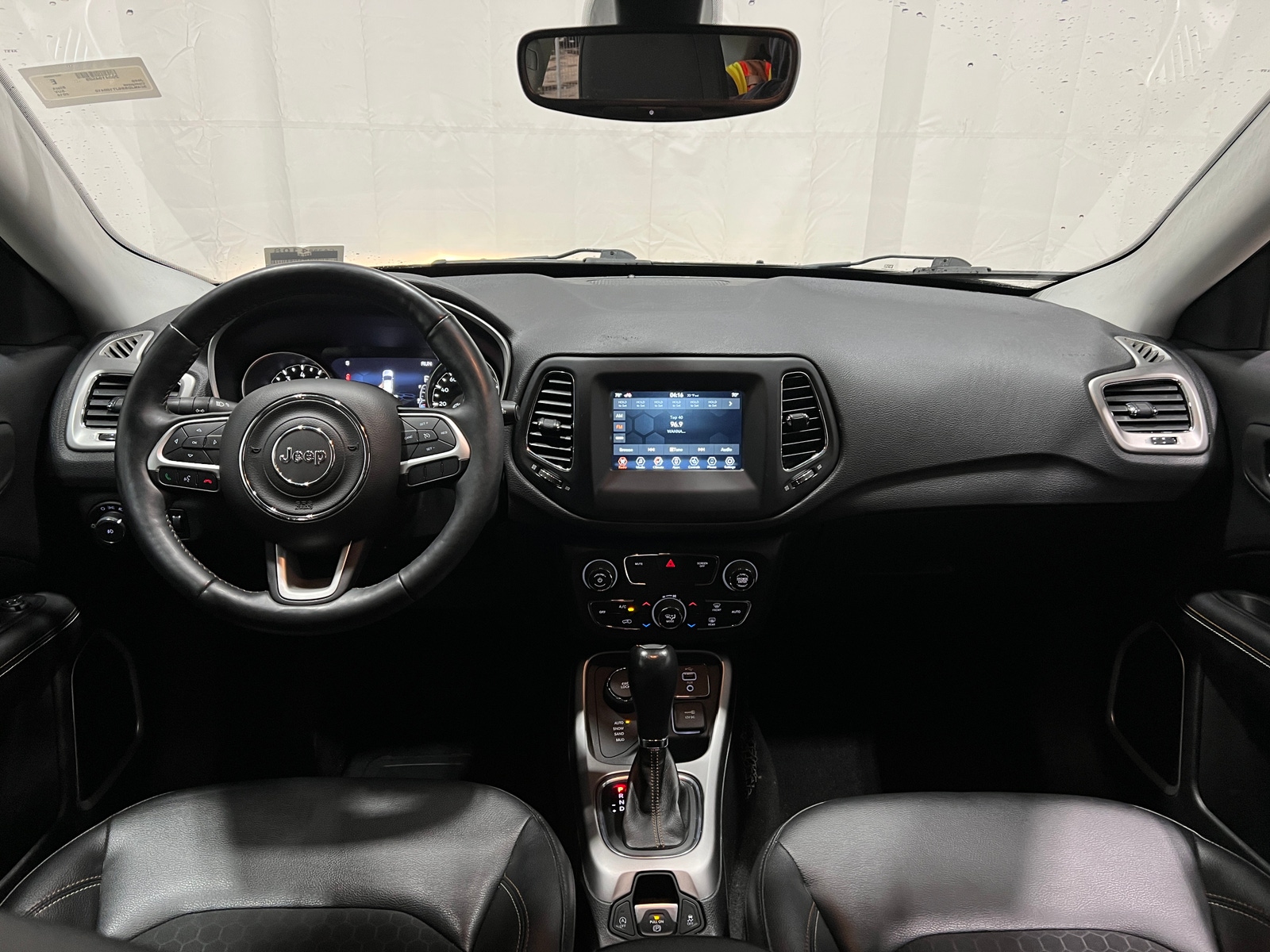 Thumbnail: 2018 Jeep Compass - 3