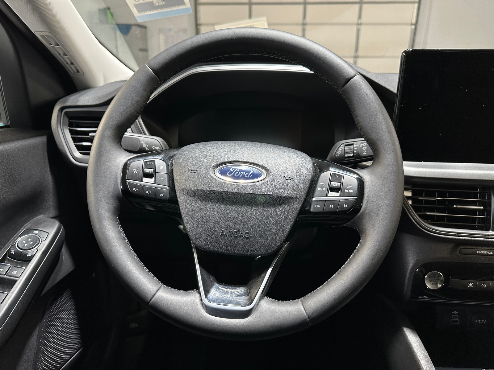 Thumbnail: 2024 Ford Escape - 5