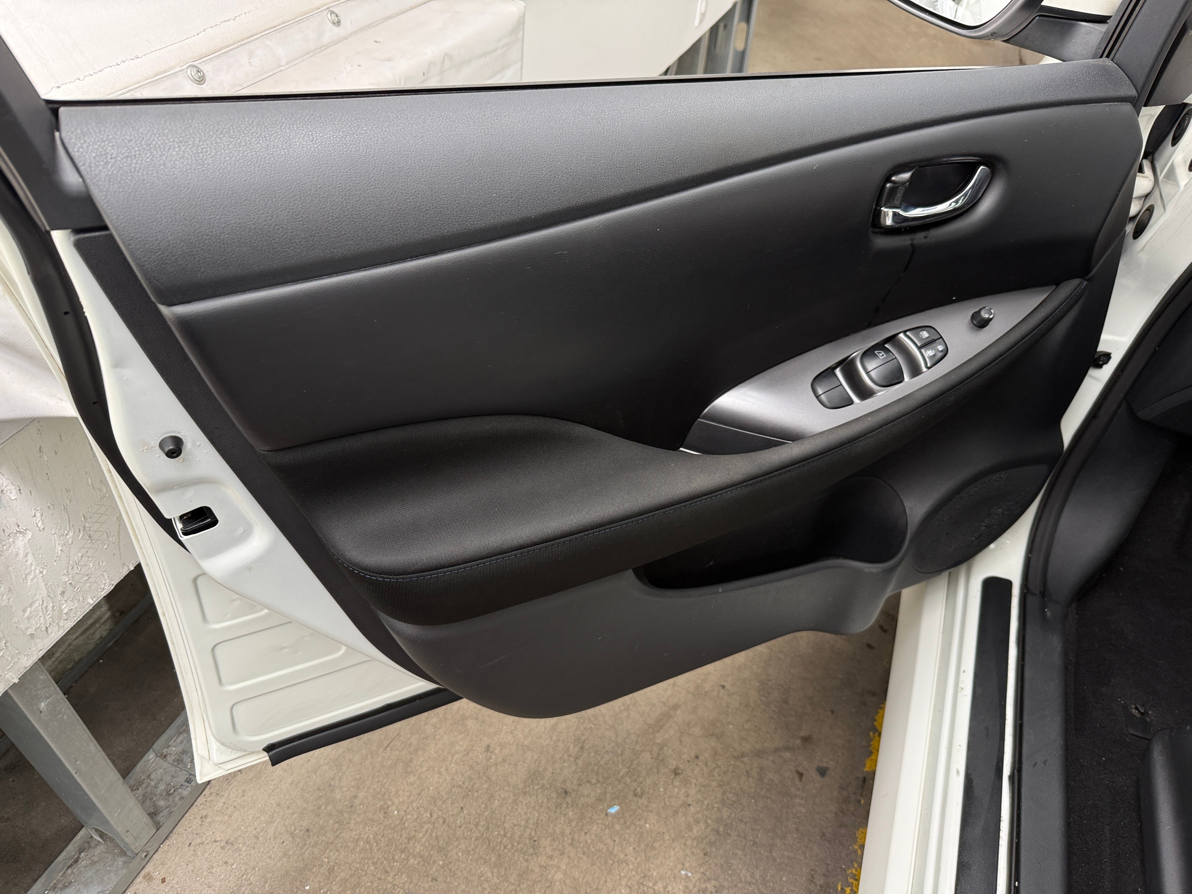 Used 2023 Nissan Leaf S with VIN 1N4AZ1BV3PC553779 for sale in Oak Creek, WI