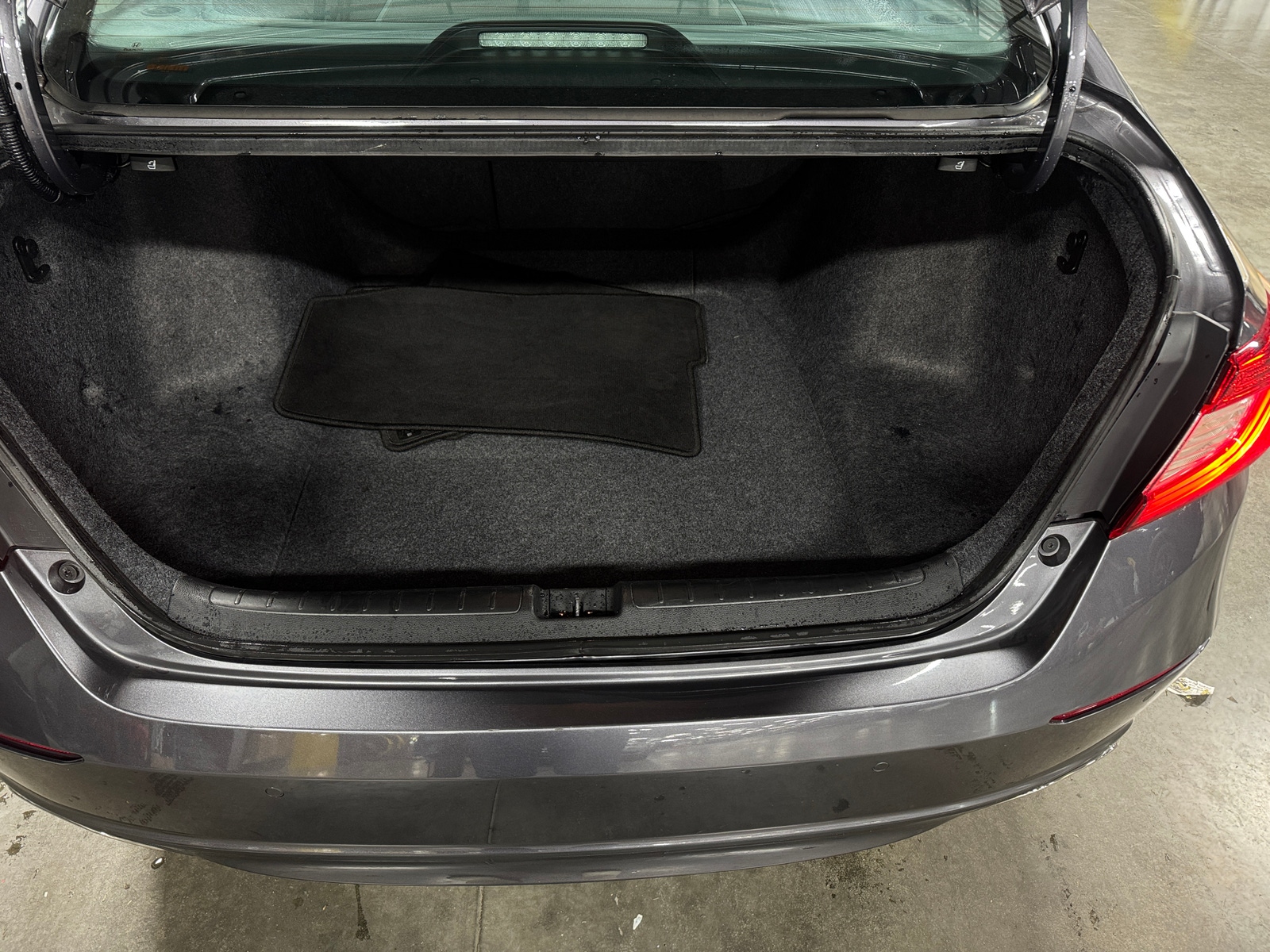 Thumbnail: 2020 Honda Accord - 6