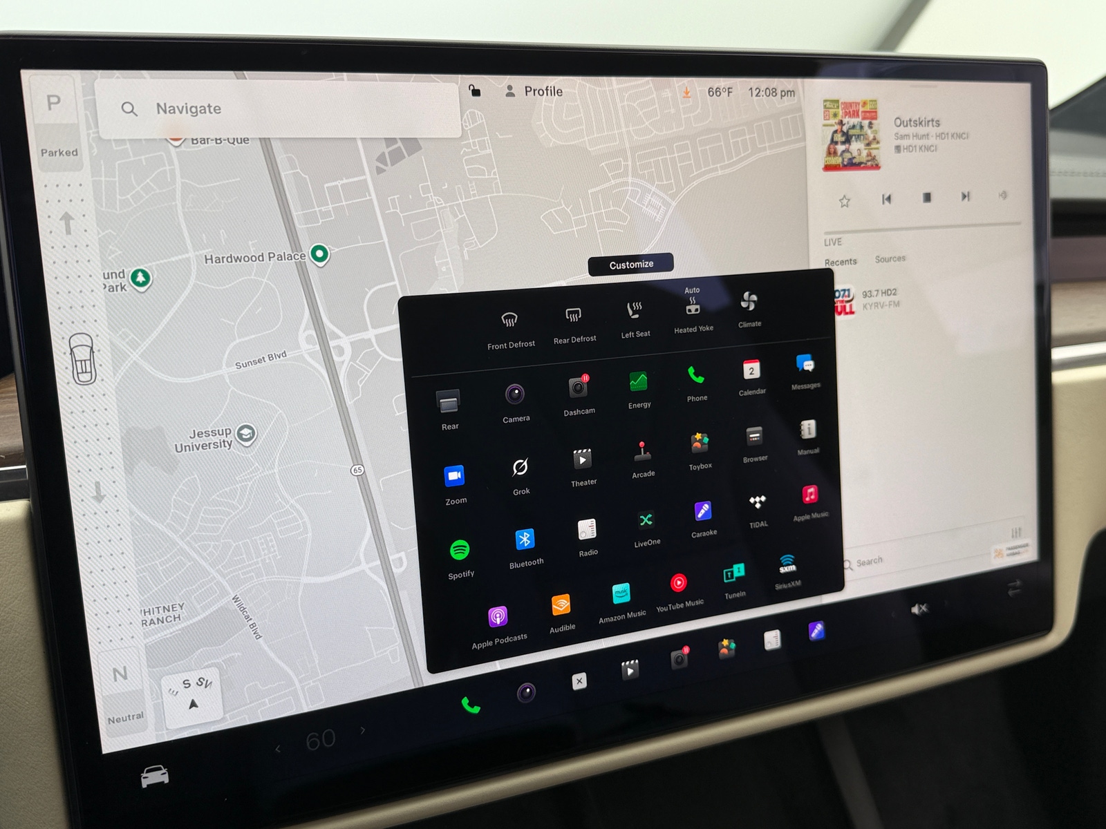 Thumbnail: 2023 Tesla Model X - 3