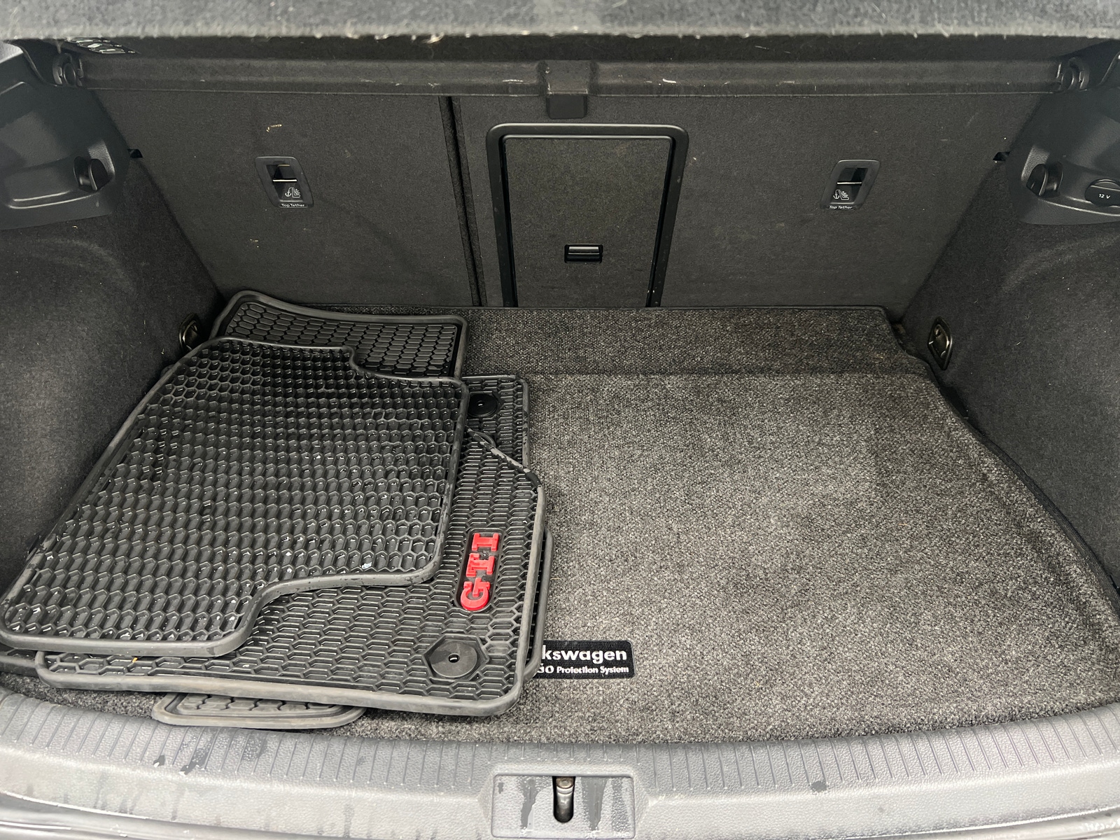 Thumbnail: 2015 Volkswagen Golf - 7