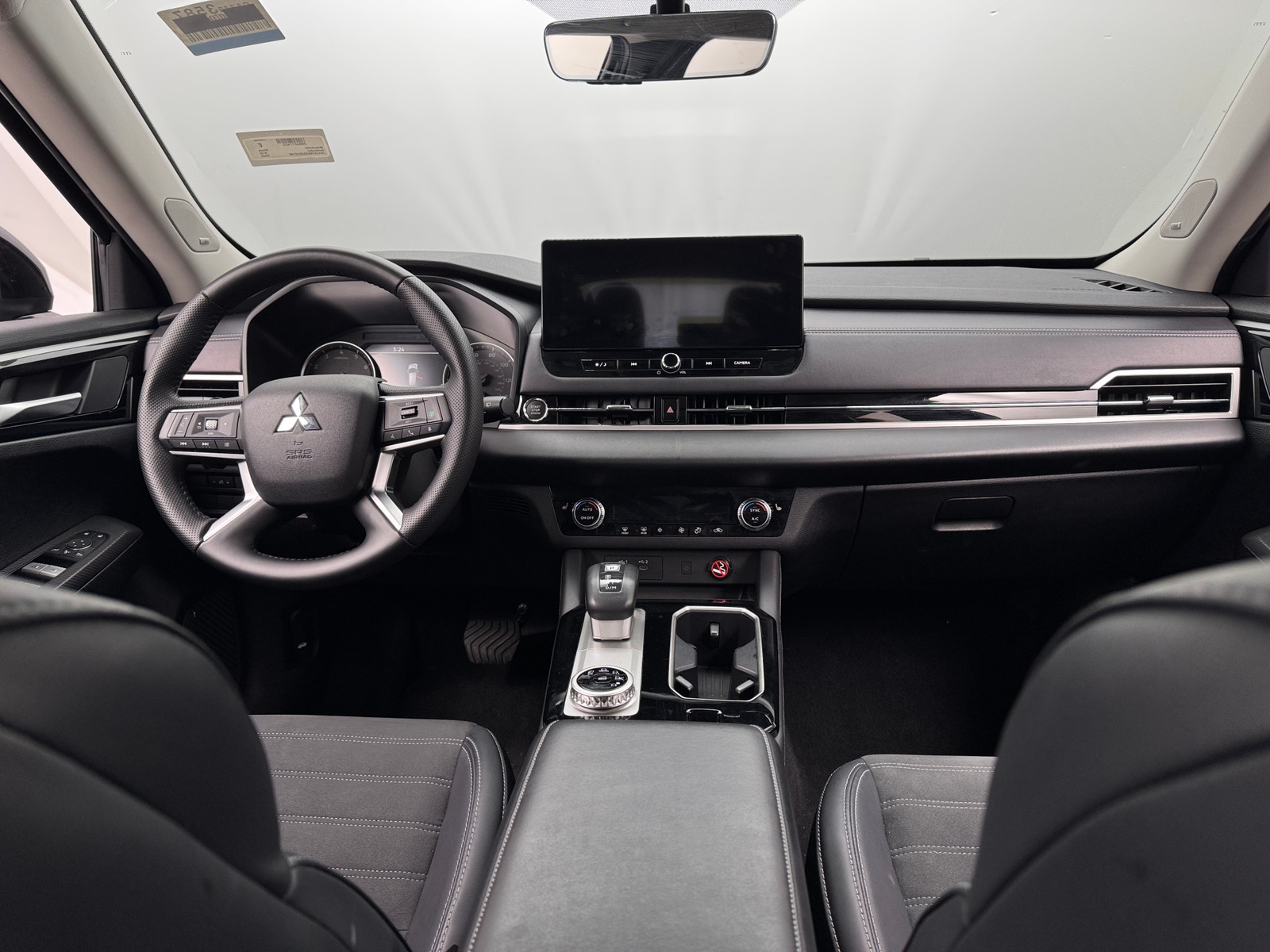 Thumbnail: 2025 Mitsubishi Outlander - 2