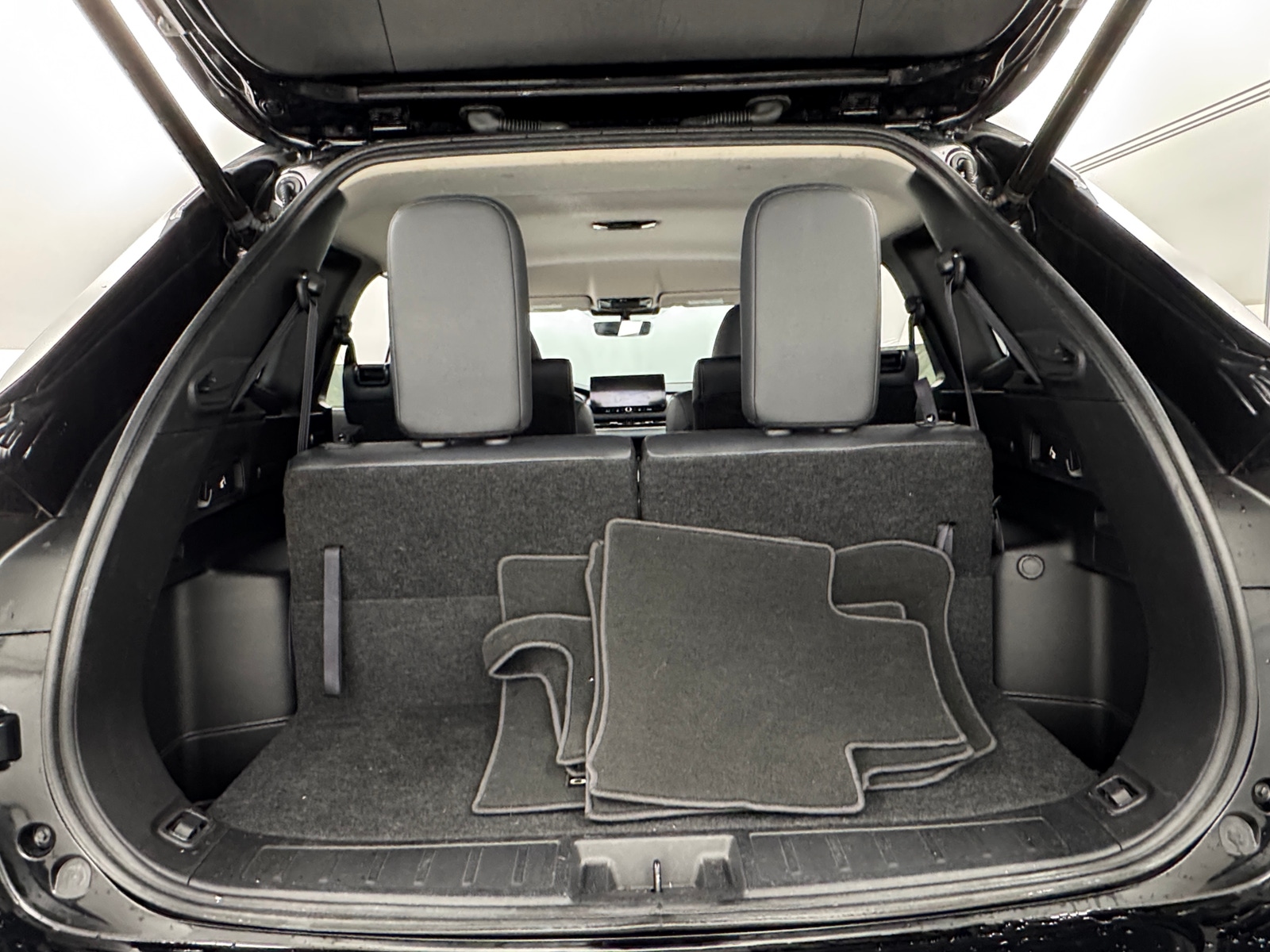 Thumbnail: 2025 Mitsubishi Outlander - 6