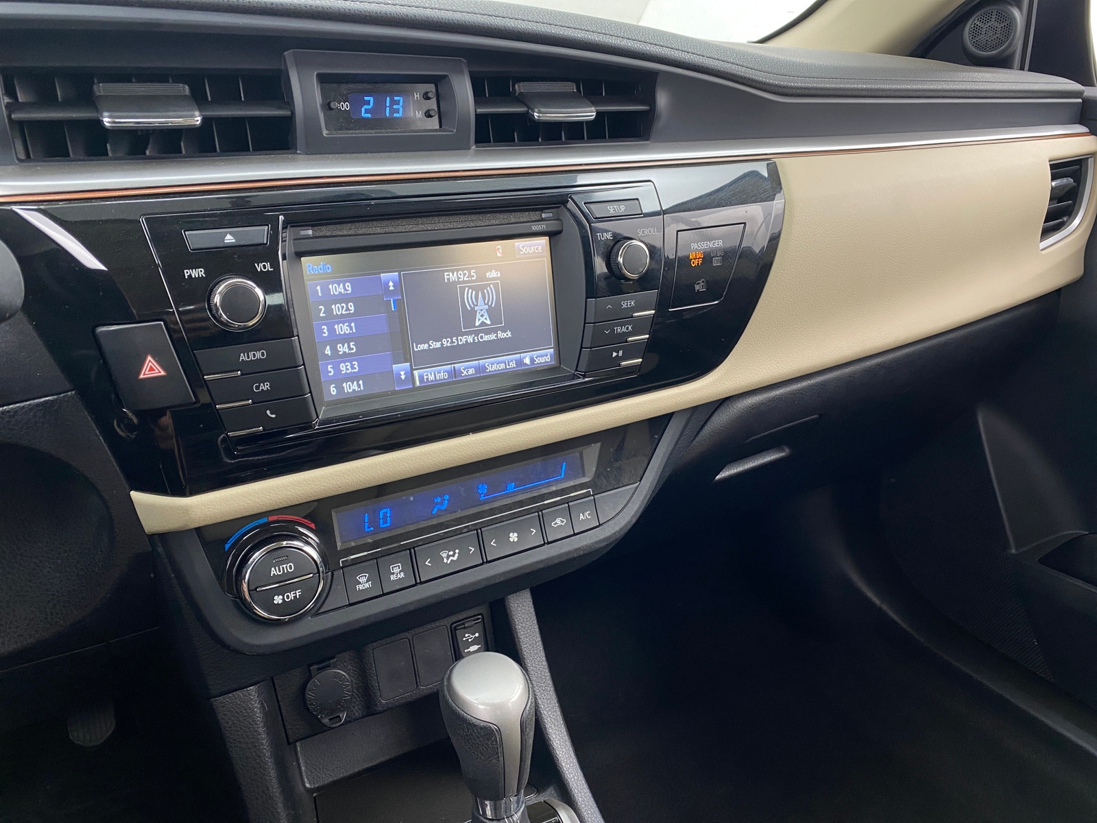 Thumbnail: 2016 Toyota Corolla - 4