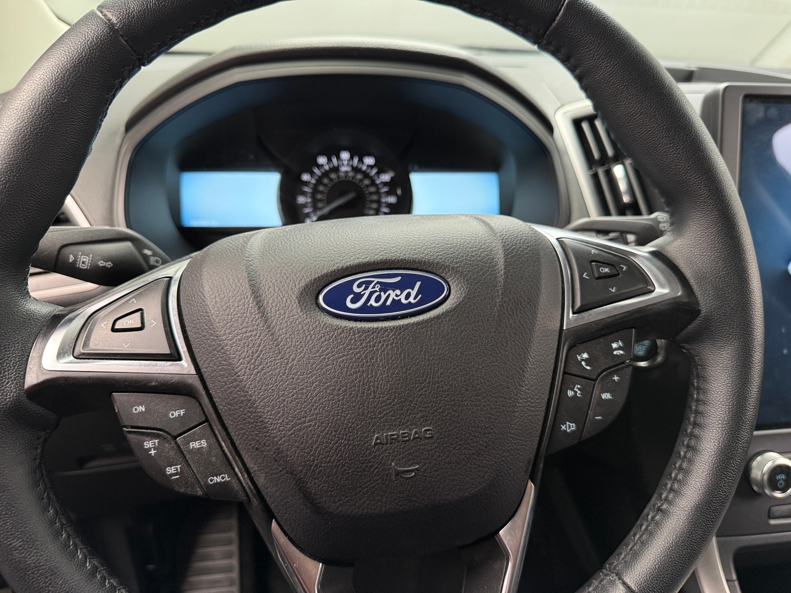 Thumbnail: 2024 Ford Edge - 4