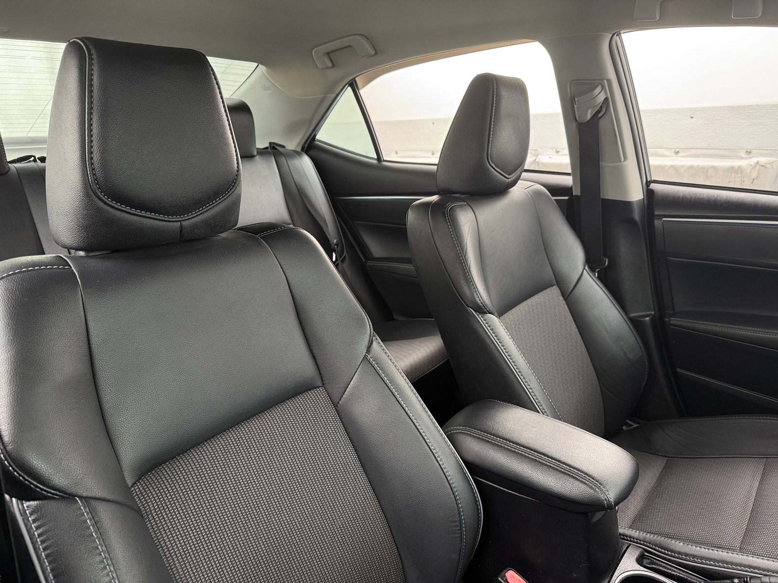 Thumbnail: 2016 Toyota Corolla - 2