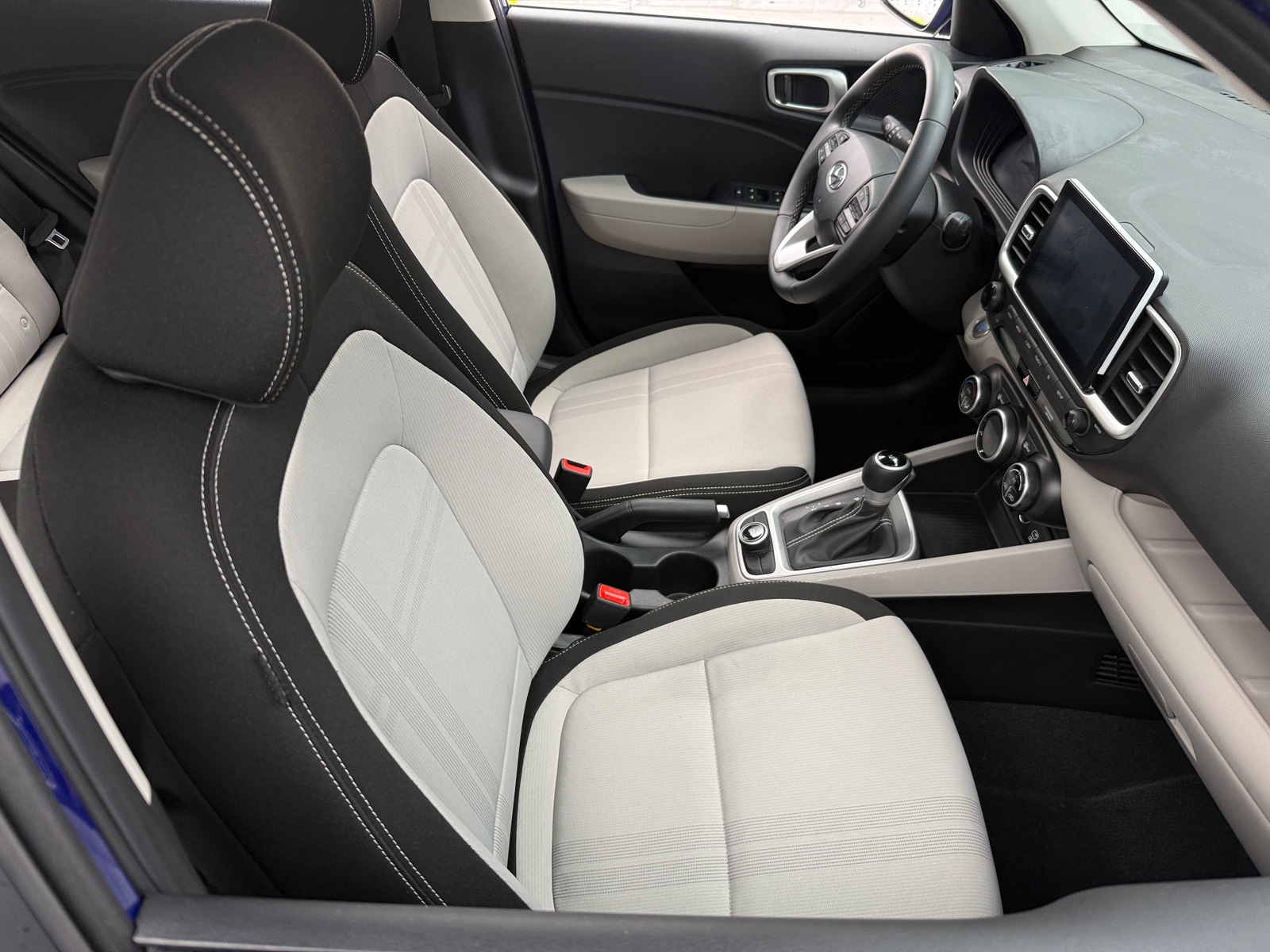 Thumbnail: 2025 Hyundai Venue - 2