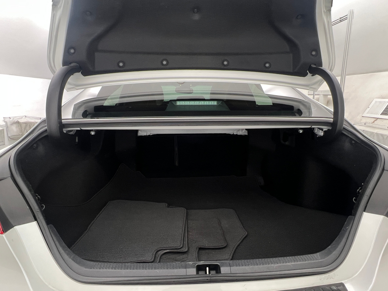 Thumbnail: 2018 Toyota Camry - 6