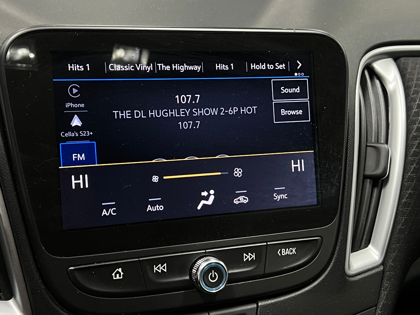 Thumbnail: 2024 Chevrolet Malibu - 4