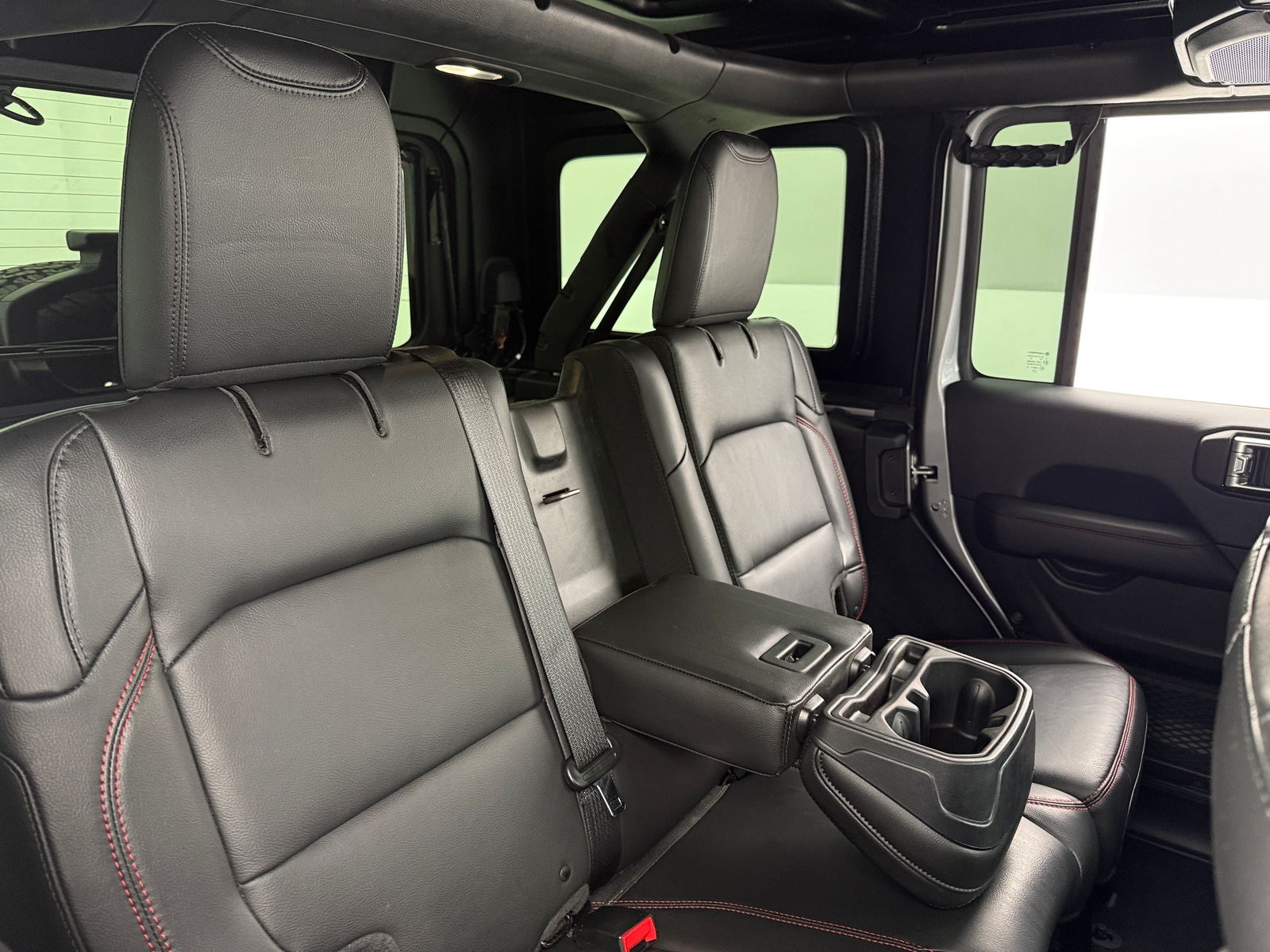 Thumbnail: 2018 Jeep Wrangler - 5